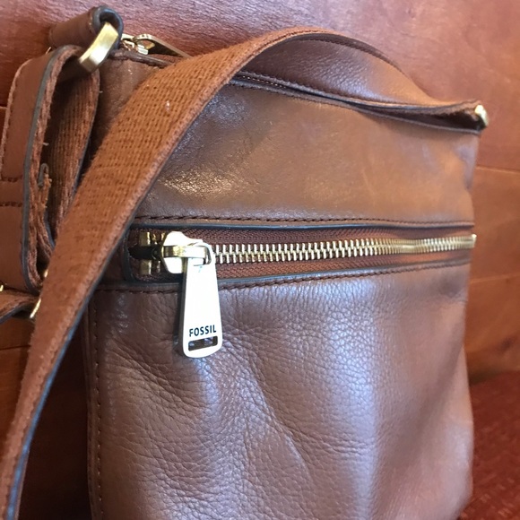 Fossil Brown Small leather Crossbody - Picture 6 of 8